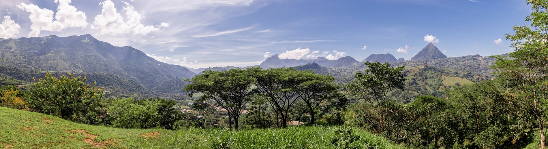 Lote 90 with its Andean view